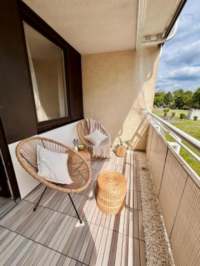 Stylish studio apartment with beautiful terrace near Audi